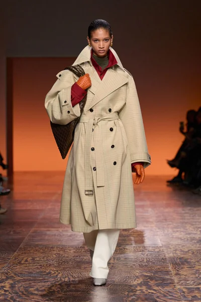 Look 40